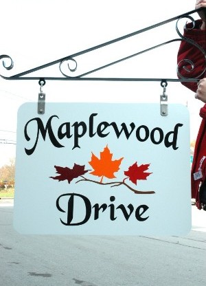 Maplewood Drive Sign